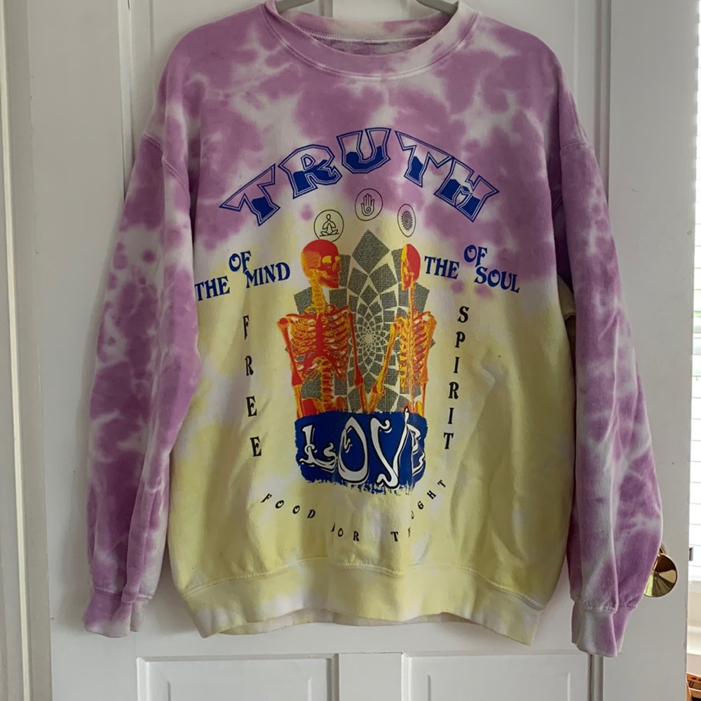 Urban Outfitters ‘Truth in Love’ Oversized Sweatshirt
